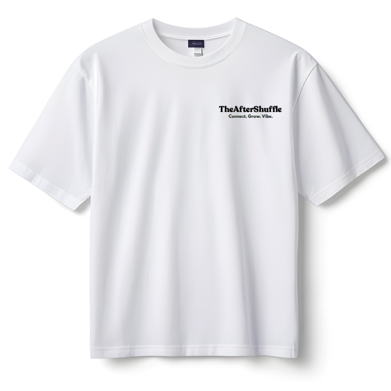 Serving looks and latte's Tee